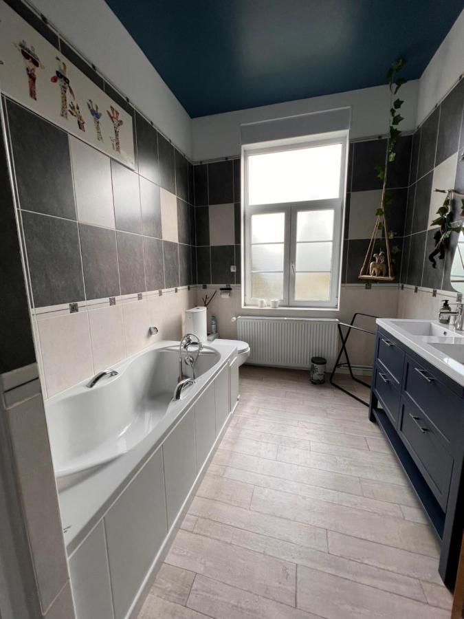 Domaine Des Anges Bed and Breakfast Avesnes-sur-Helpe Buitenkant foto