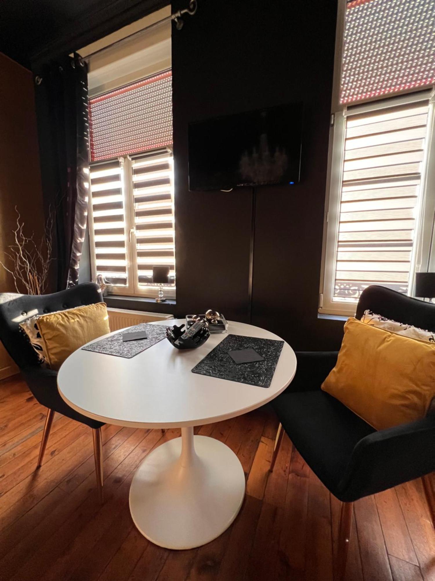Domaine Des Anges Bed and Breakfast Avesnes-sur-Helpe Buitenkant foto
