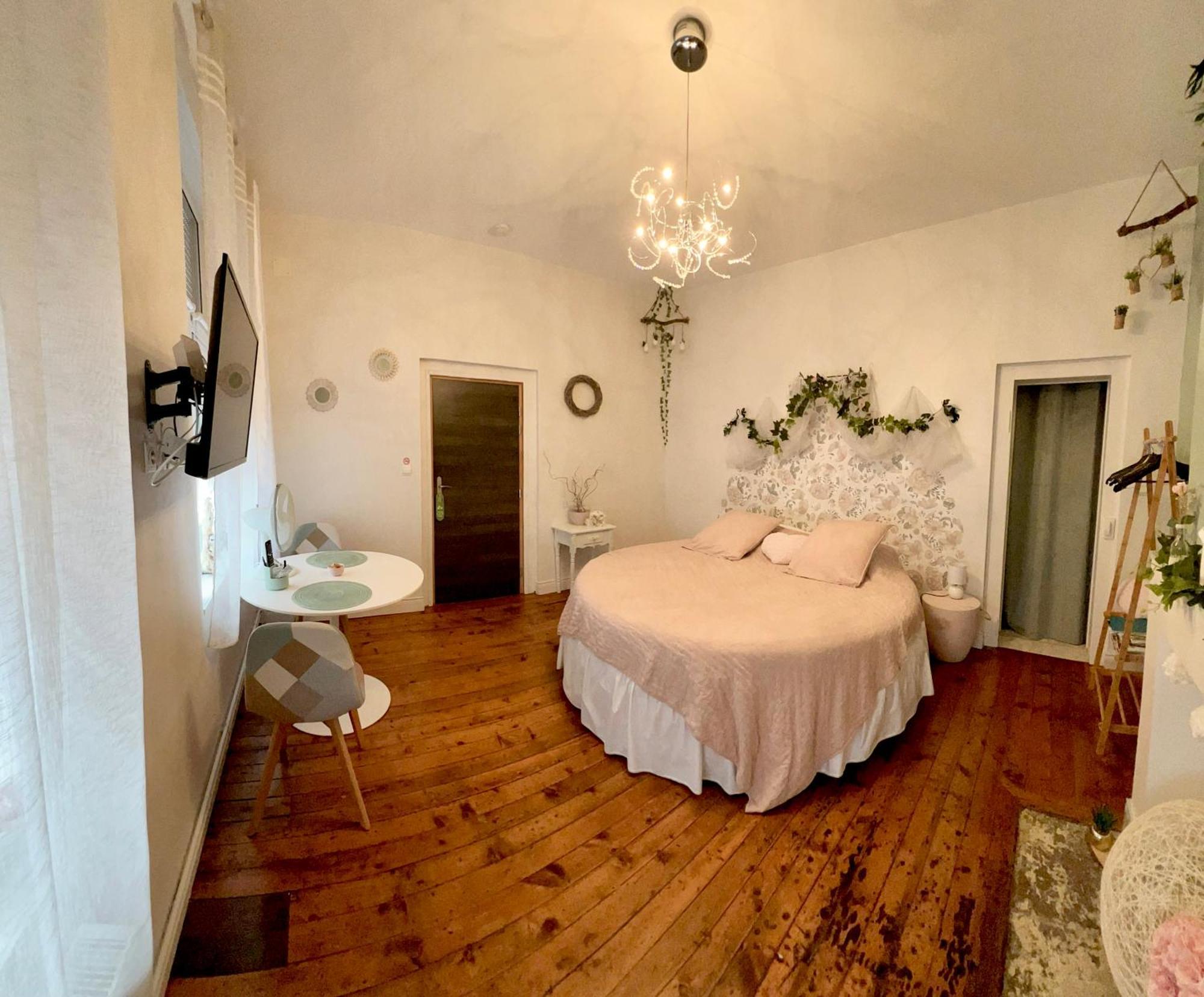 Domaine Des Anges Bed and Breakfast Avesnes-sur-Helpe Buitenkant foto