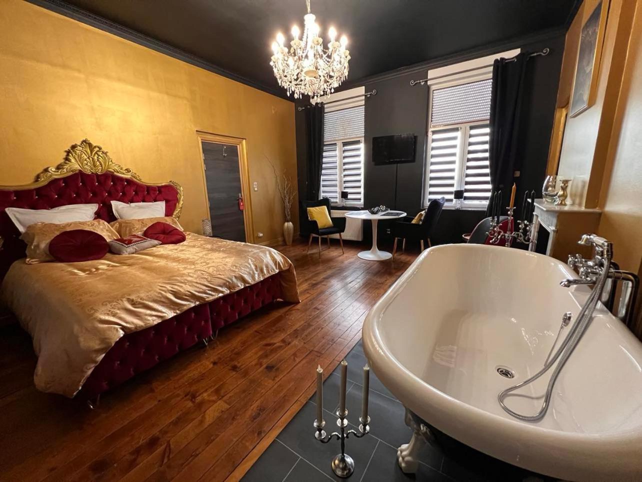 Domaine Des Anges Bed and Breakfast Avesnes-sur-Helpe Buitenkant foto
